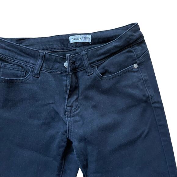 SUPER SOFT AND STRETCHY BLACK STRAIGHT LEG JEAN-SOFT, COMFY-FITS GREAT! - Picture 2 of 4